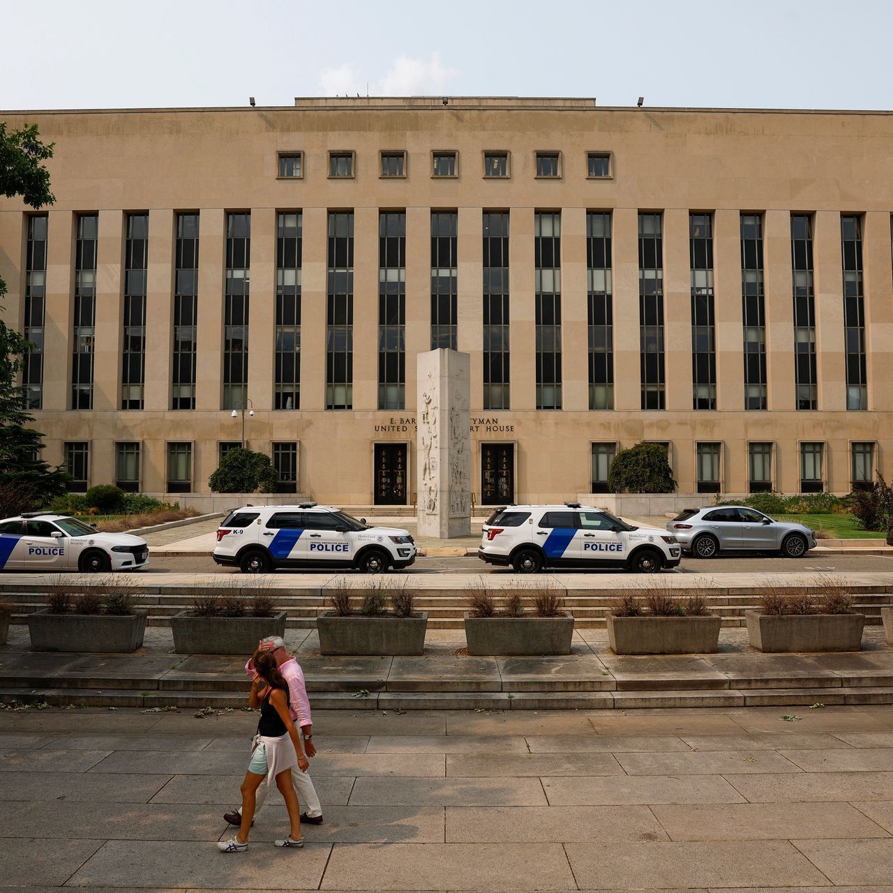 Federal grand jury indicts Lewis brothers in 2 robberies