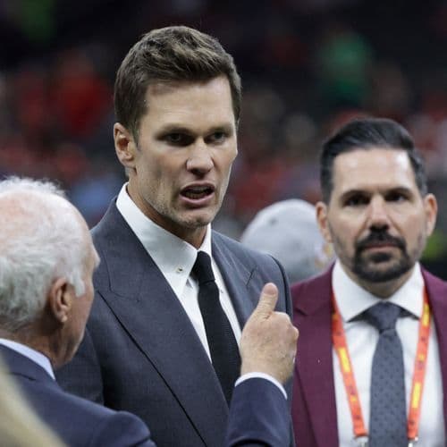 Tom Brady to ride in 'Fastest Seat in Sports' in vehicle driven by Jimmie Johnson ahead of Indy 500
