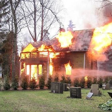 One Injured in West Hartford Fire