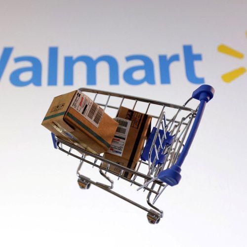 Teen with guide dog turned away from two Walmart stores in Surrey
