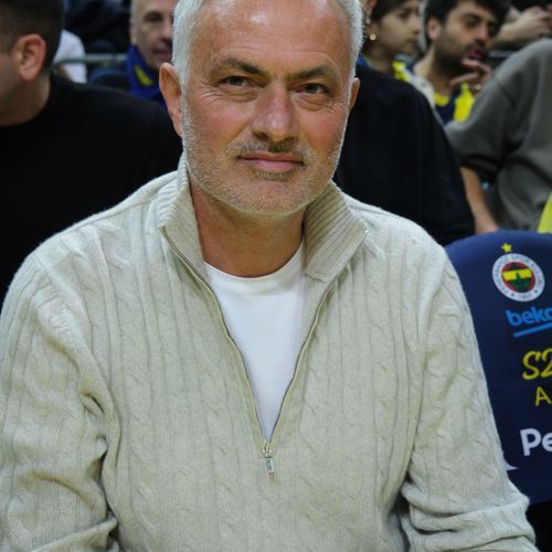Mourinho Close to Reuniting with Ronaldo in Portugal